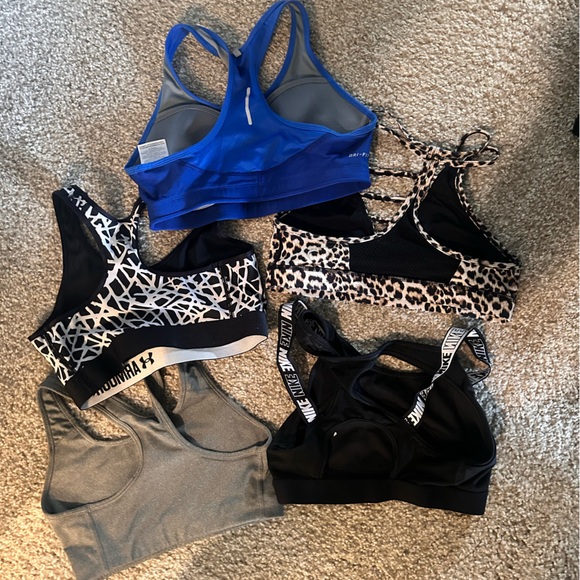 Sports bra lot - Picture 2 of 2
